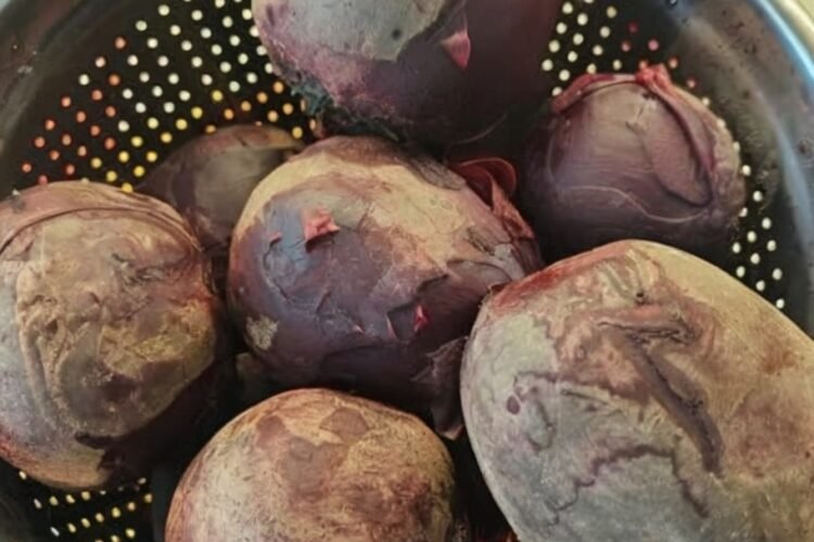 What Happens in the Body When You Eat Beets Regularly (Benefits, Side Effects, and Best Ways to Eat Them)