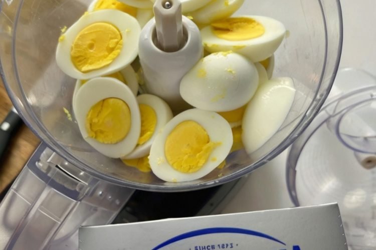 Humpty Dumpty Dip – The Creamy Party Favorite That Vanishes First