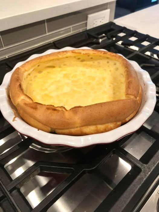 Classic Dutch Baby Pancake (The Cozy Breakfast You Don’t Have to Share)