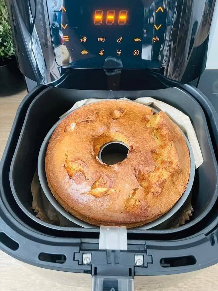 3 Ingredient Creamy Yogurt Cake