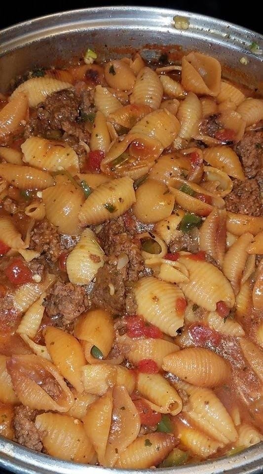 Pasta shells with ground Beef