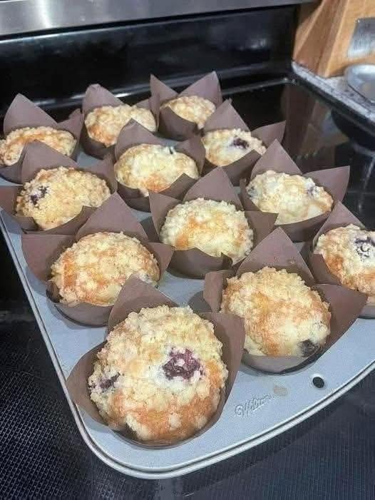 These High-Protein Blueberry Streusel Muffins Are Basically Cake for Breakfast (But Healthy!)