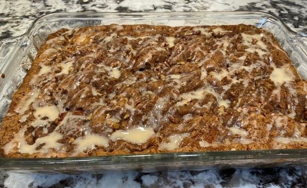Moist and Delicious Roman Apple Cake – A Family Favorite