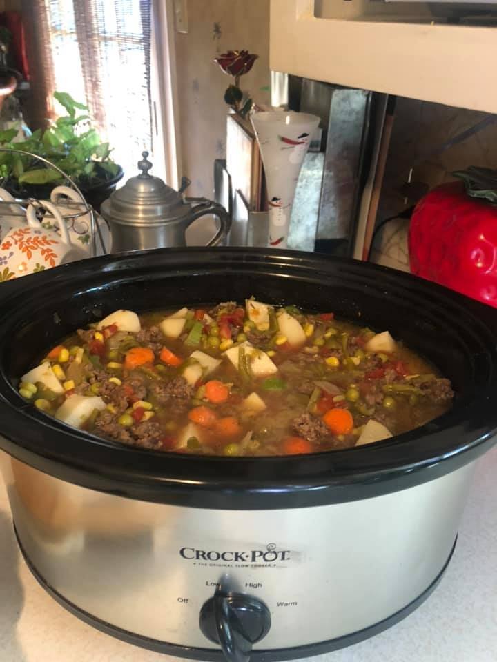 Slow Cooker Hamburger Soup