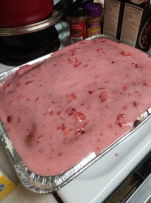 Strawberry Jello Poke Cake